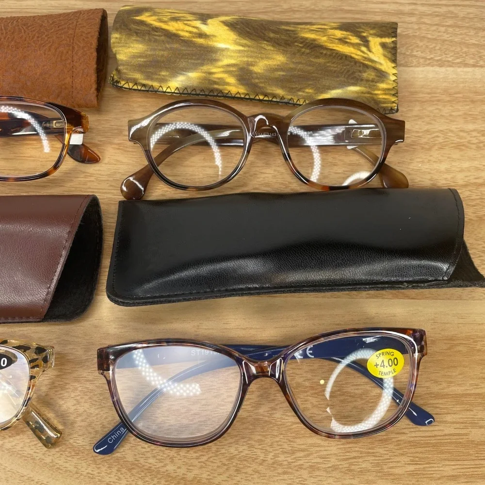 Lot of 4 Reading Glasses +4.00 Strength Tortoise Leopard Print with Soft Cases